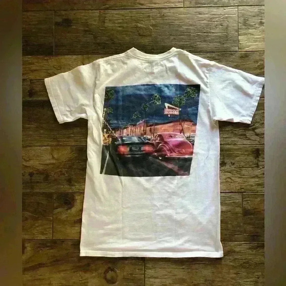 IN-N-OUT ARIZONA WHITE T-SHIRT WITH BIG CAR GRAPHIC ON THE BACK MEN SMALL - Picture 3 of 5